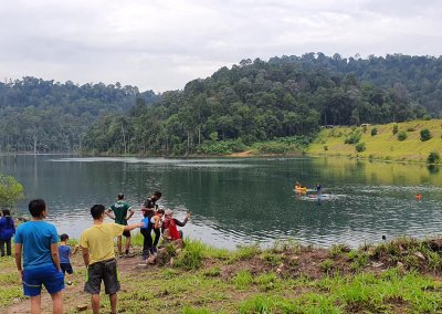 التنزه عند بحيرة Rimba Bayu (11)
