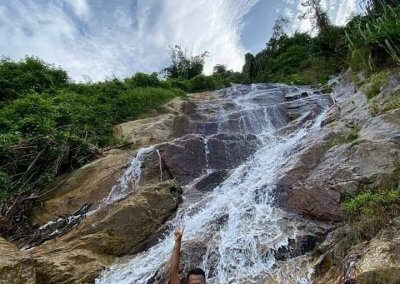 شلال نهر الغزلان المخفي في جزيرة بينانج (7)