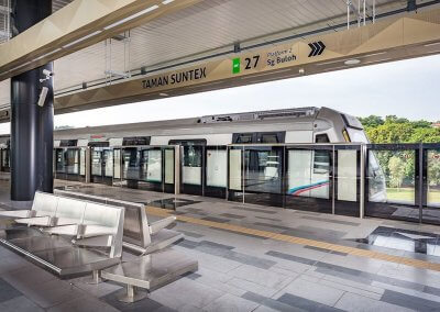 نظره على اول قطار MRT بطول 51 كيلو متر (6)